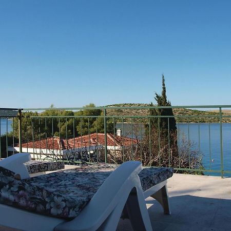 2 Bedroom Beautiful Home In Sparadici Grebaštica Exterior foto