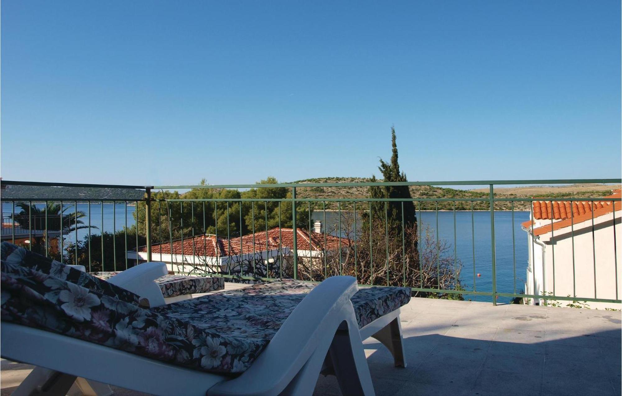 2 Bedroom Beautiful Home In Sparadici Grebaštica Exterior foto