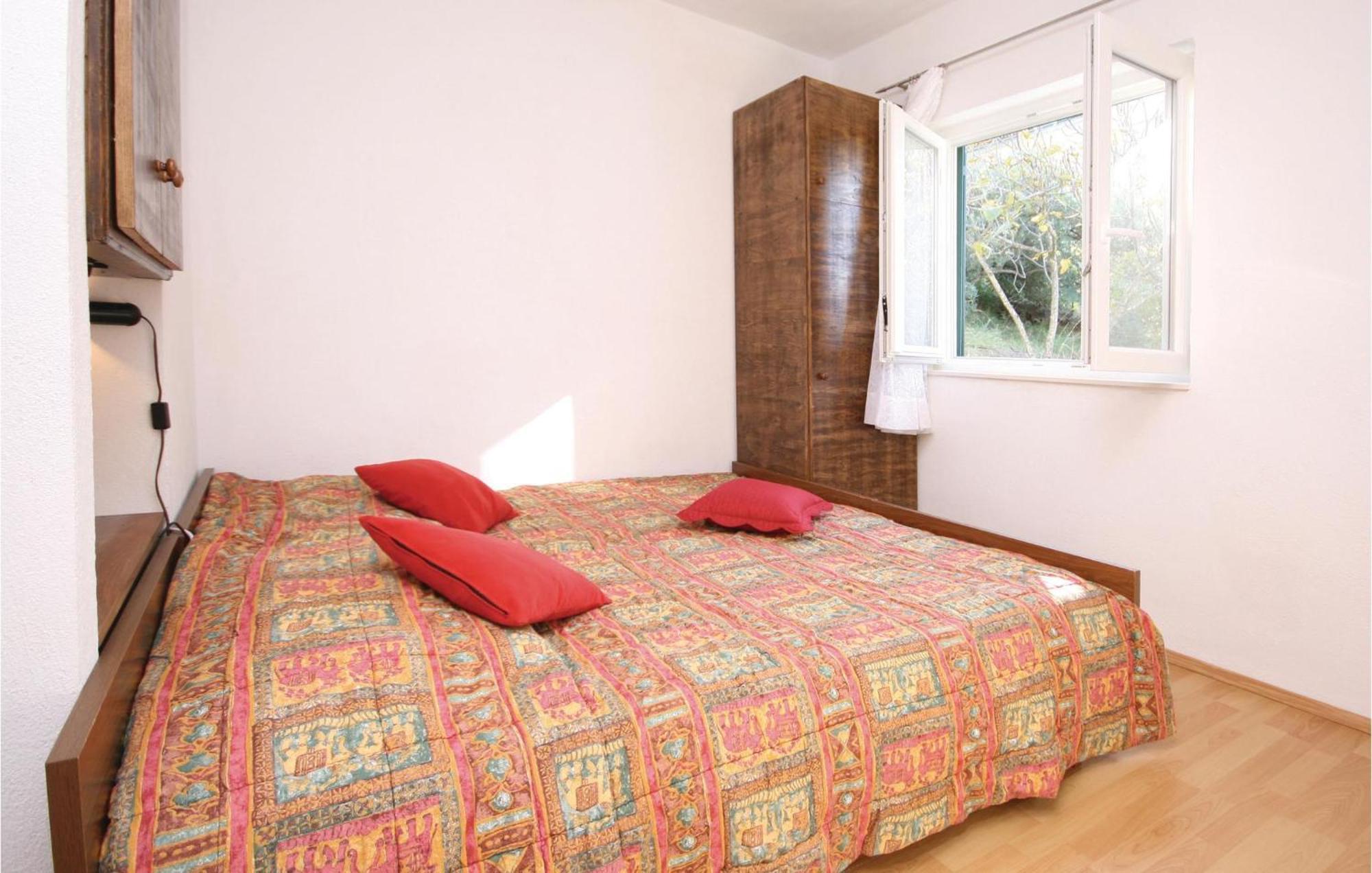 2 Bedroom Beautiful Home In Sparadici Grebaštica Exterior foto